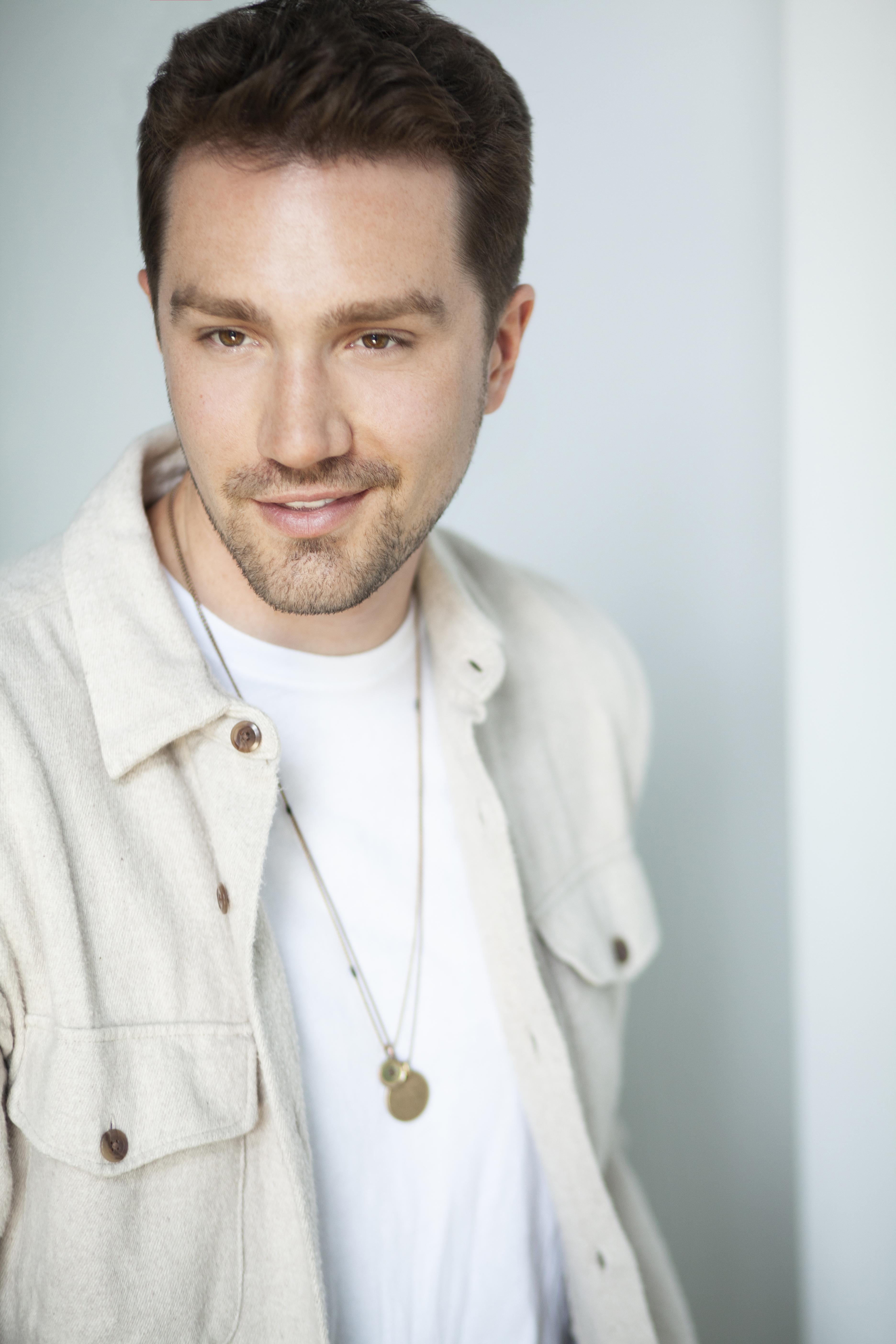 actor Jake Foy large photo