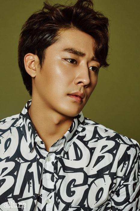 actor Ho Joon Son large photo