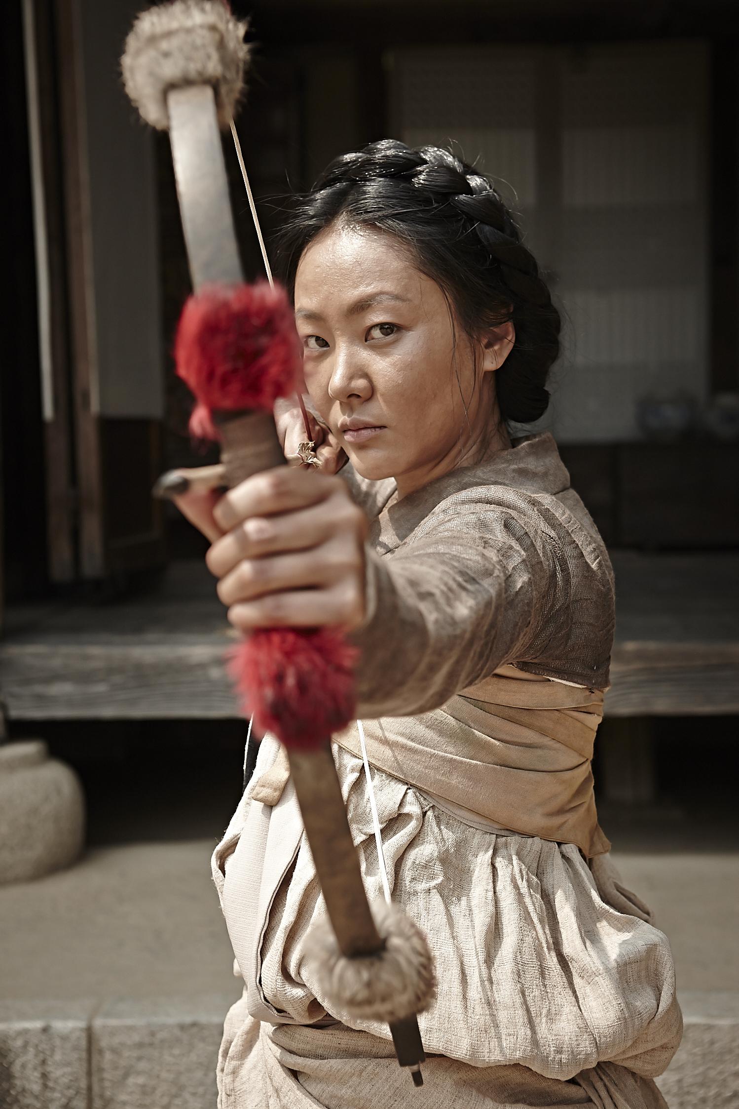 actor Ji-hye Yun large photo