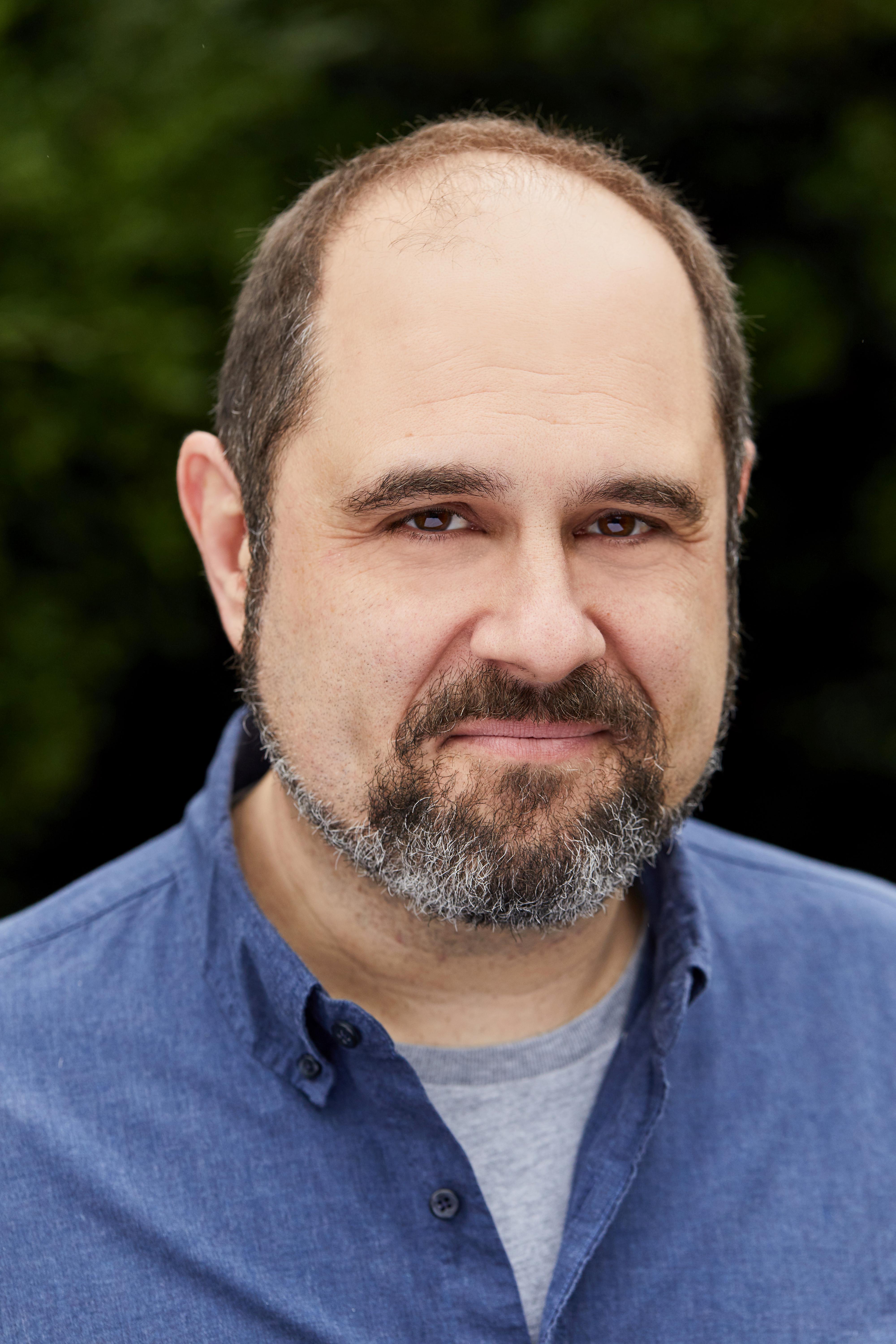 actor Craig Mazin large photo