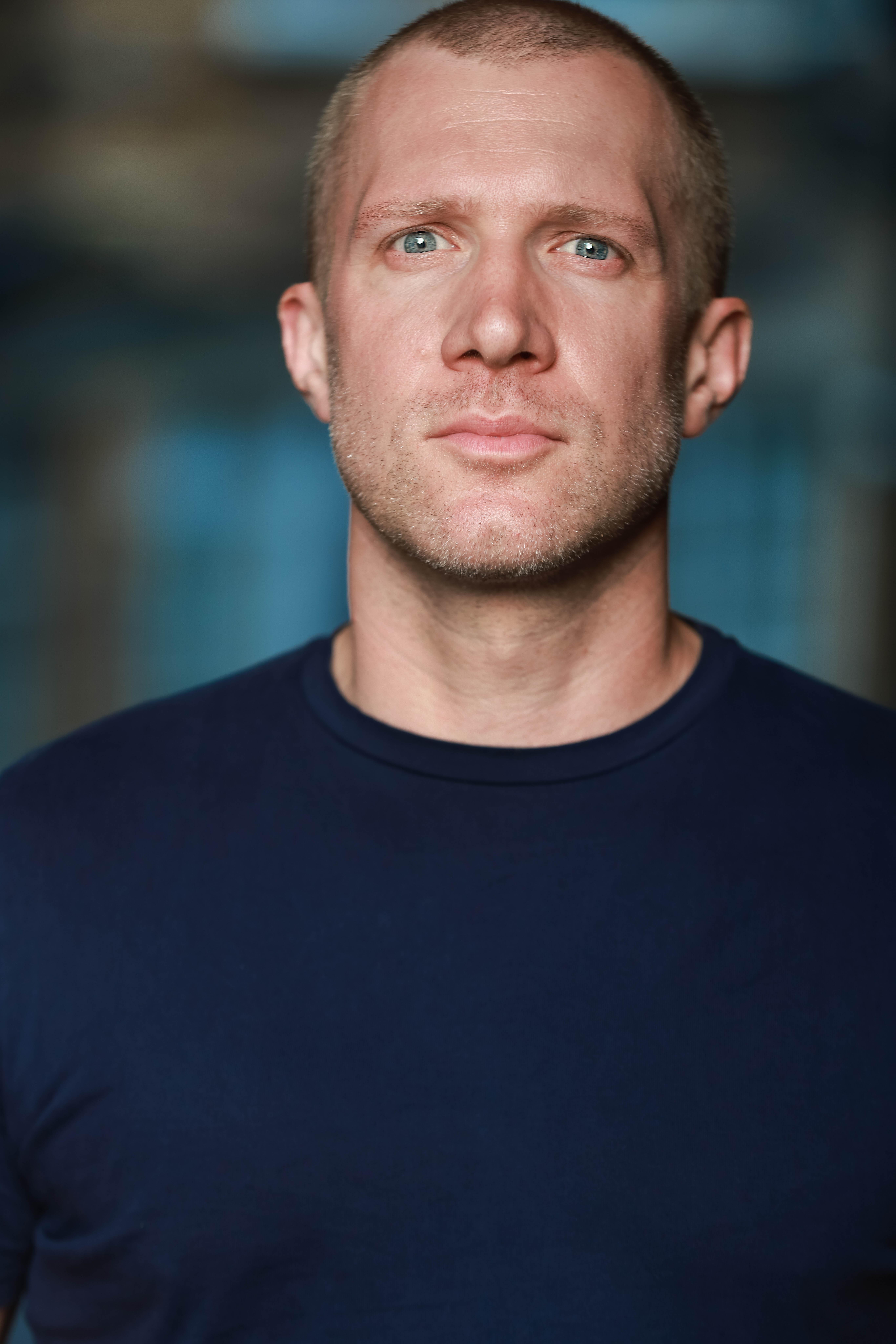 actor Jamie Maclachlan large photo