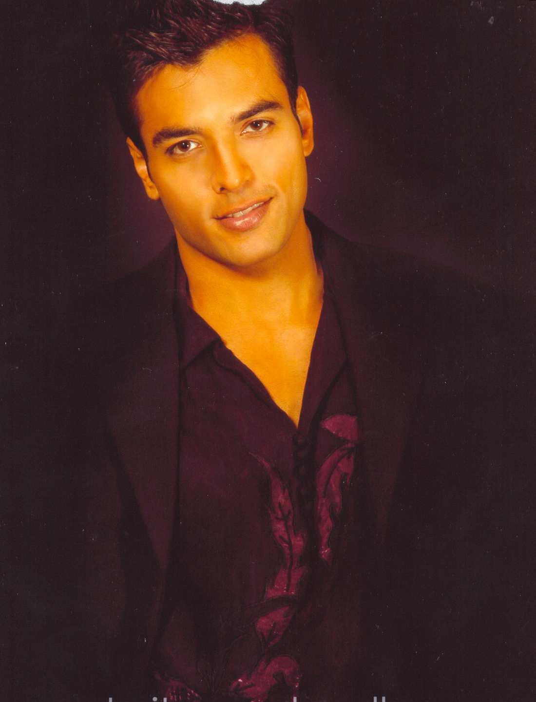 actor Chaitannya Choudhry large photo