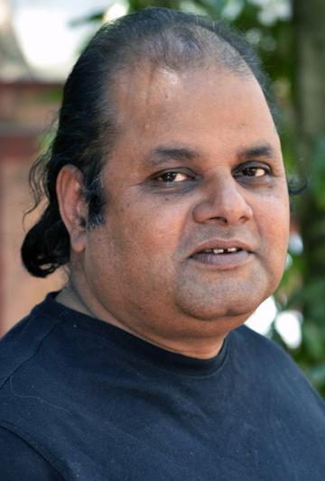 actor Sunil Sukhada large photo