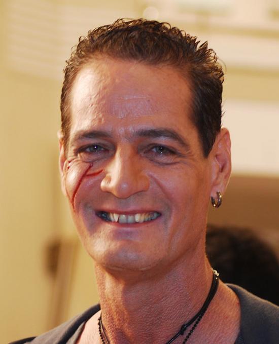 actor Gavin Packard large photo
