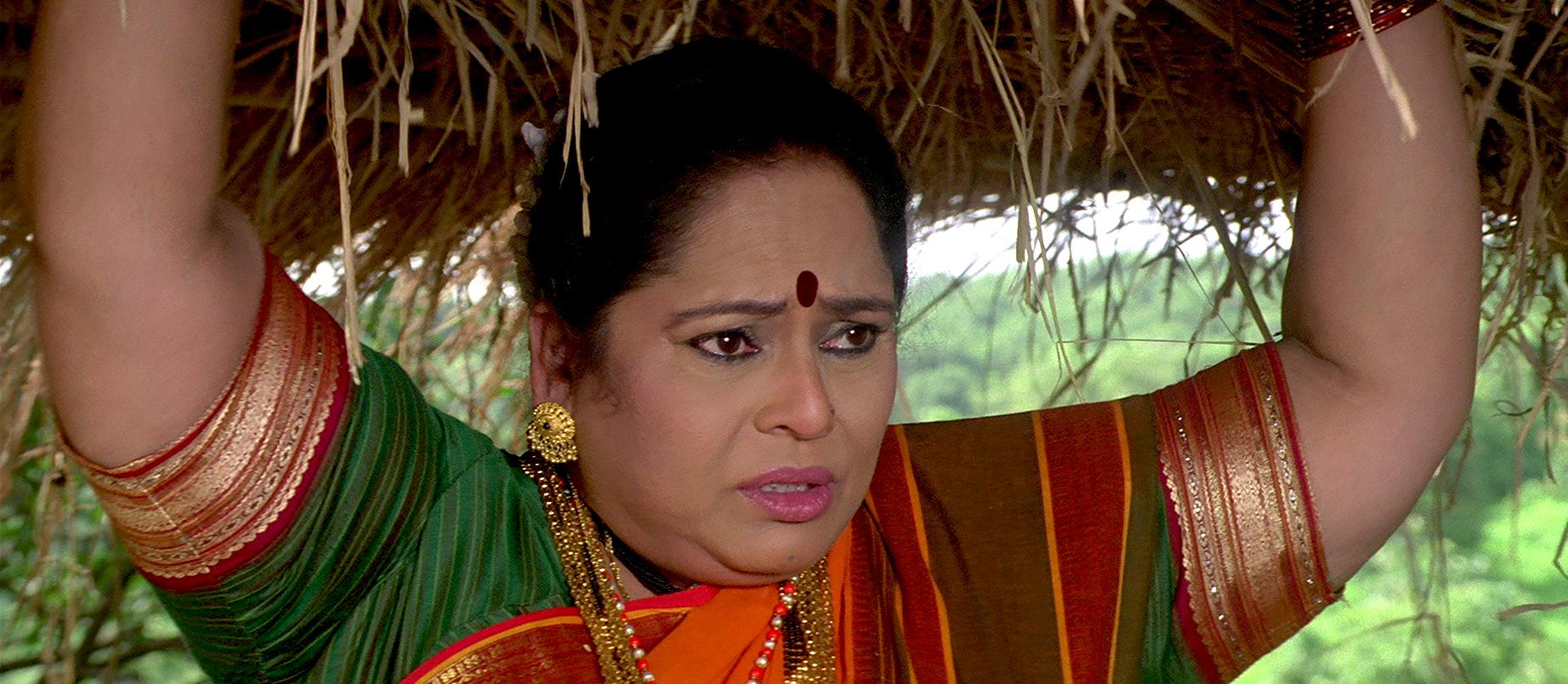 actor Nirmiti Sawant large photo