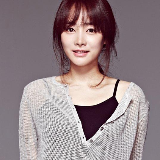 actor Kim Ri-na large photo
