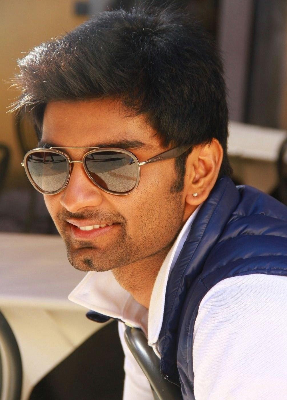 actor Atharvaa Murali large photo