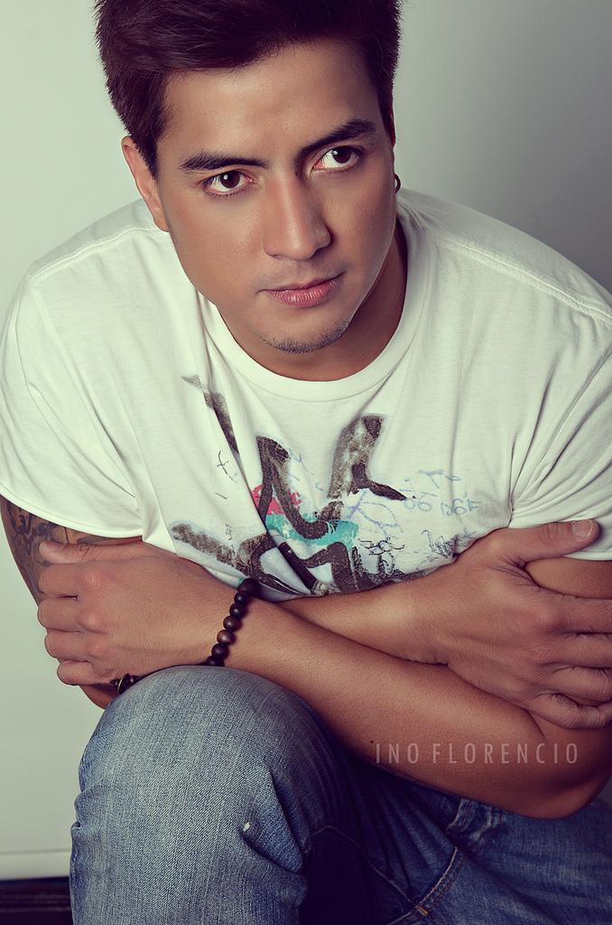 actor Wendell Ramos large photo