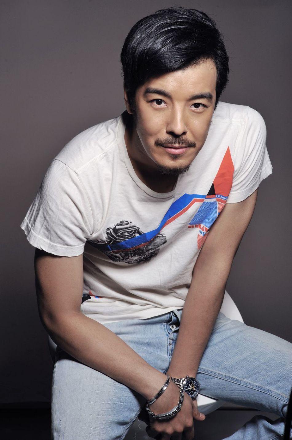 actor Yitian Hai large photo