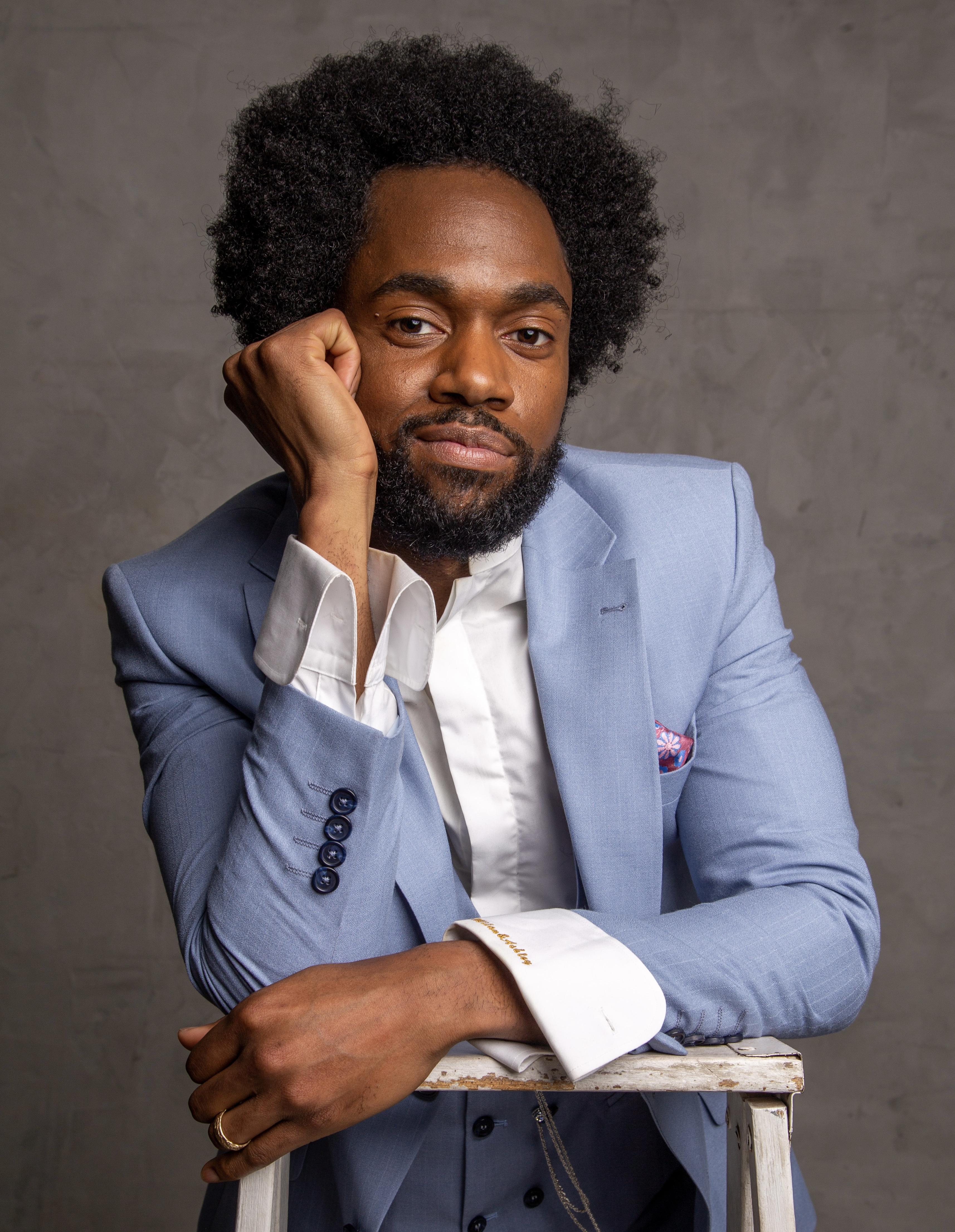 actor Milan Carter large photo
