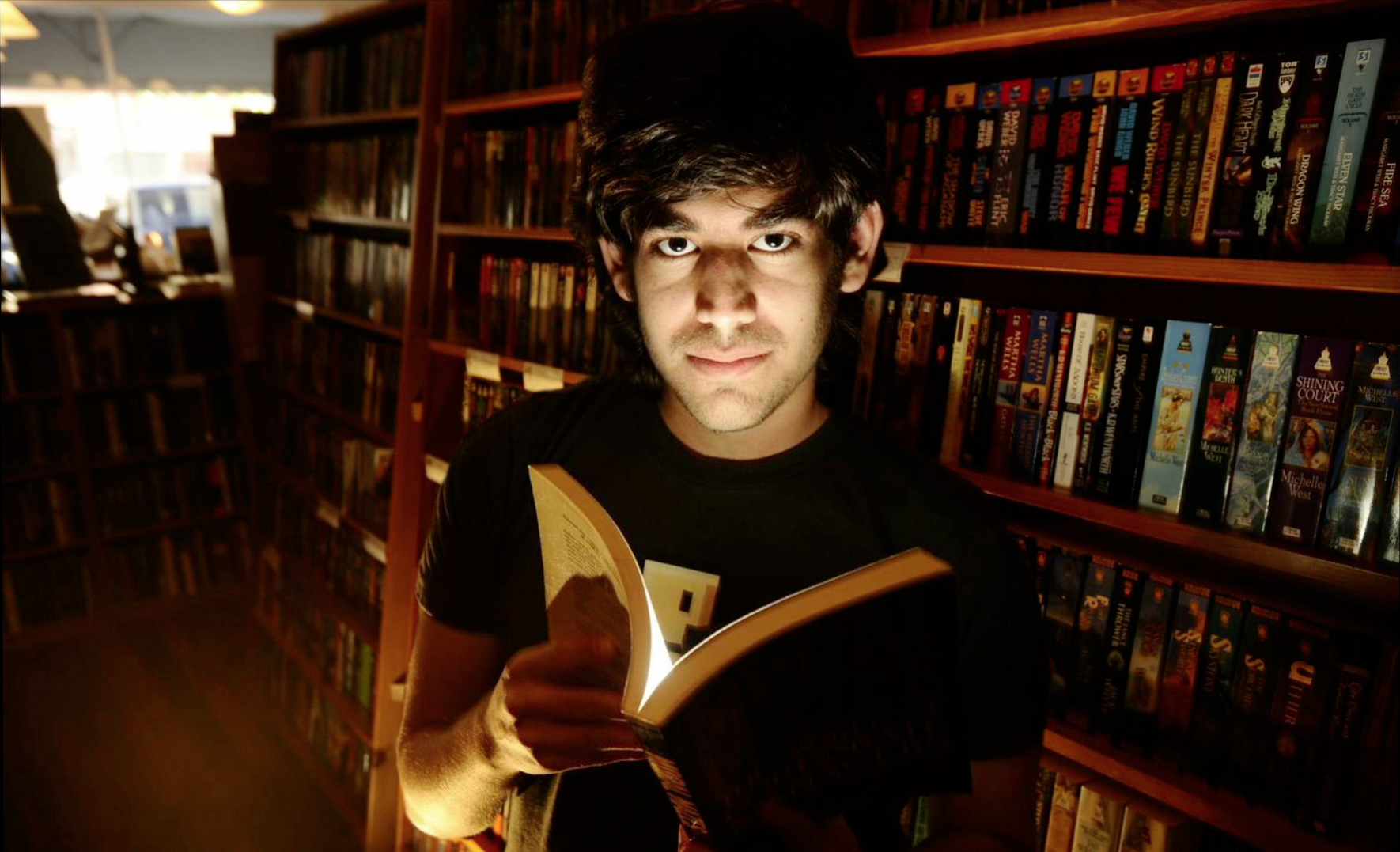 actor Aaron Swartz large photo