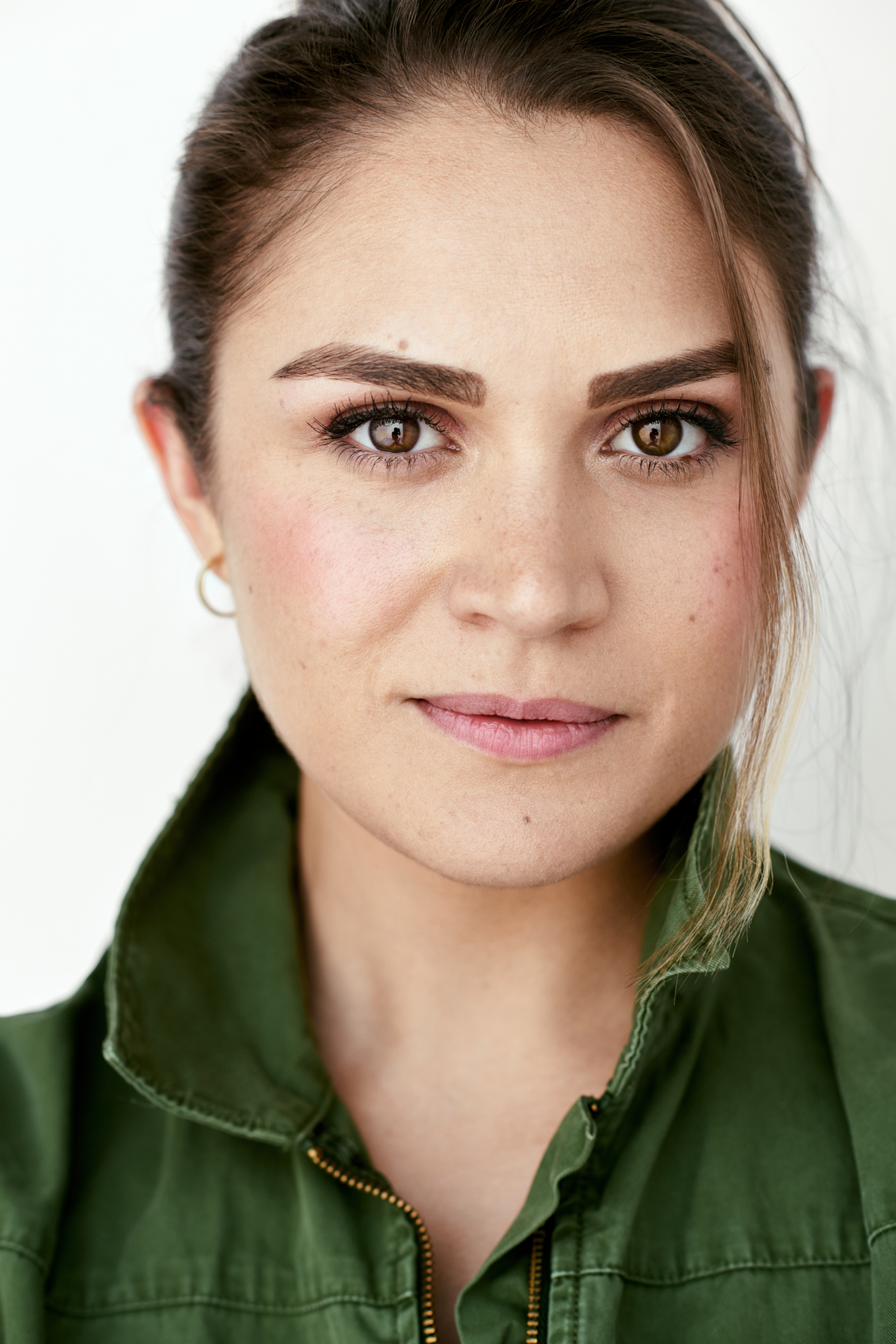 actor Claire Blackwelder large photo