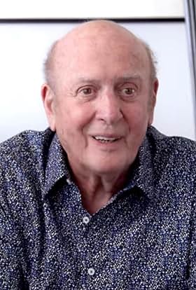actor Mike Stoller large photo