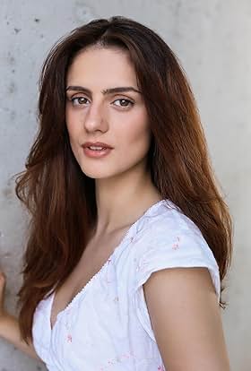 actor Liv Rian large photo