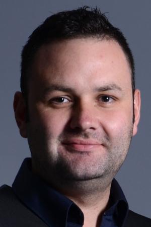 actor Stephen Maguire large photo