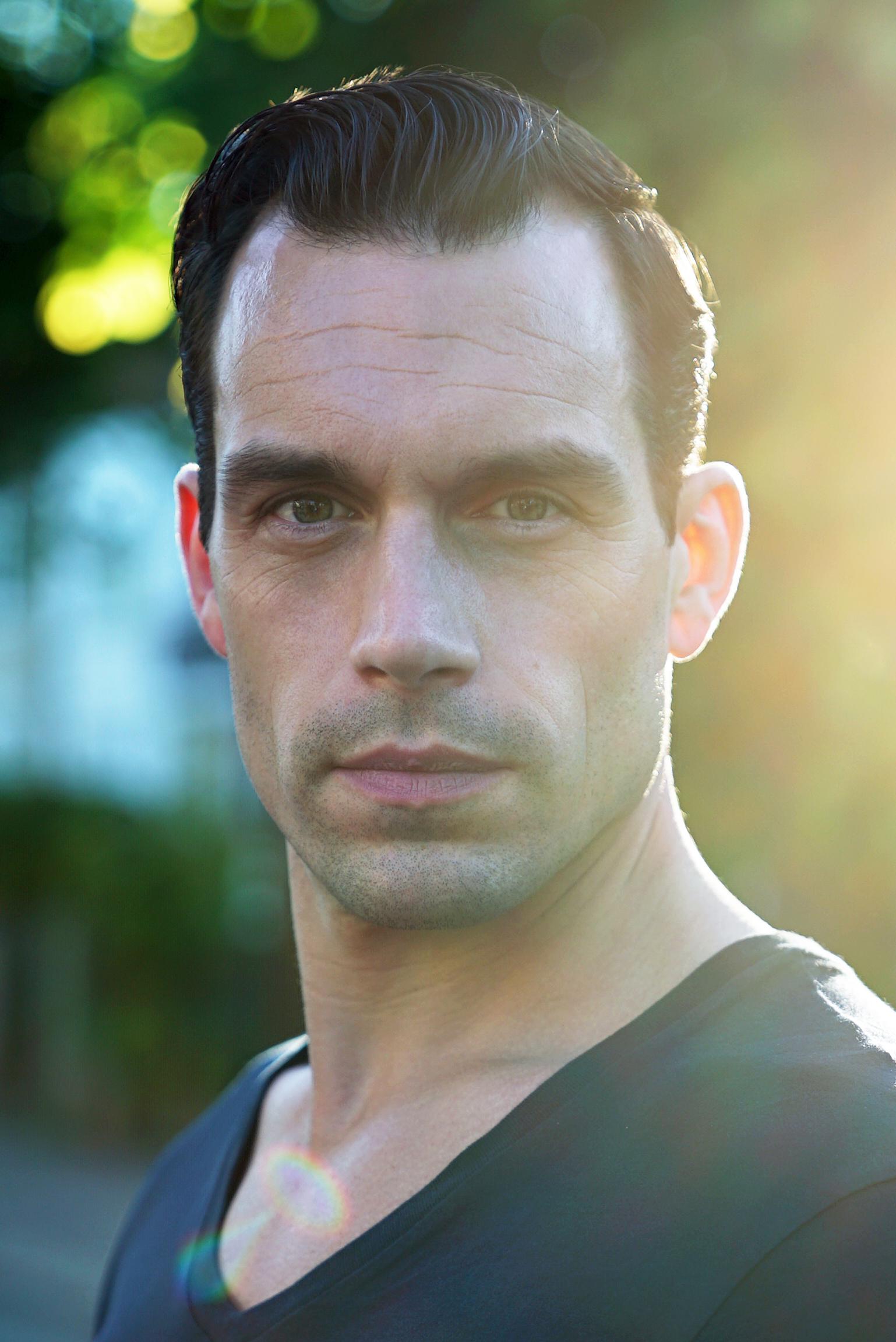 actor Russell Balogh large photo