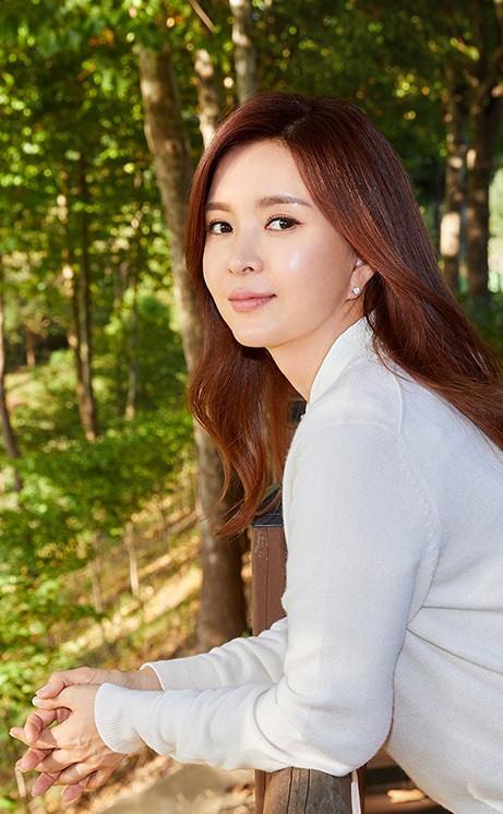 actor Eun-Jeong Sin large photo