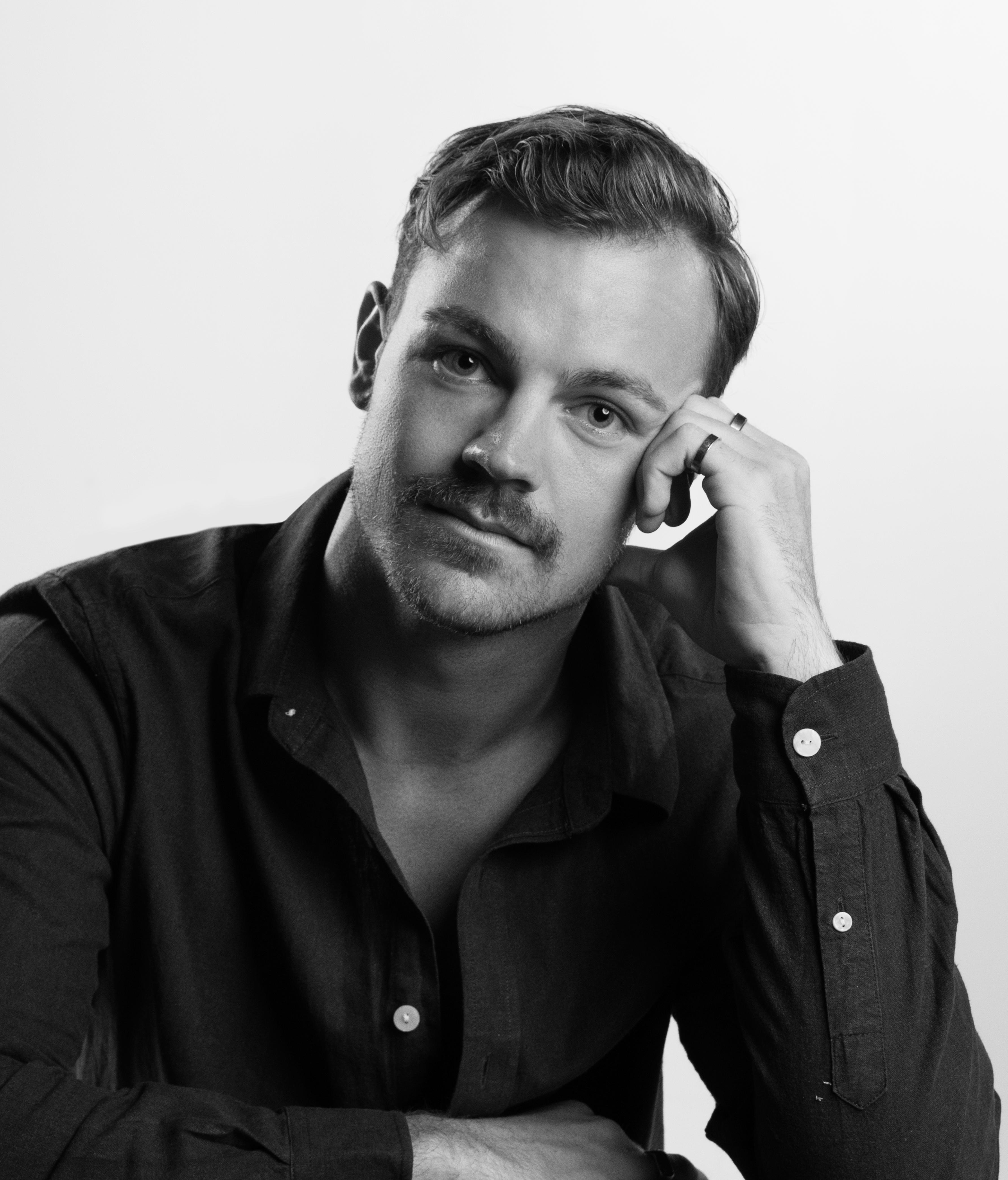 actor Josh Bonello large photo