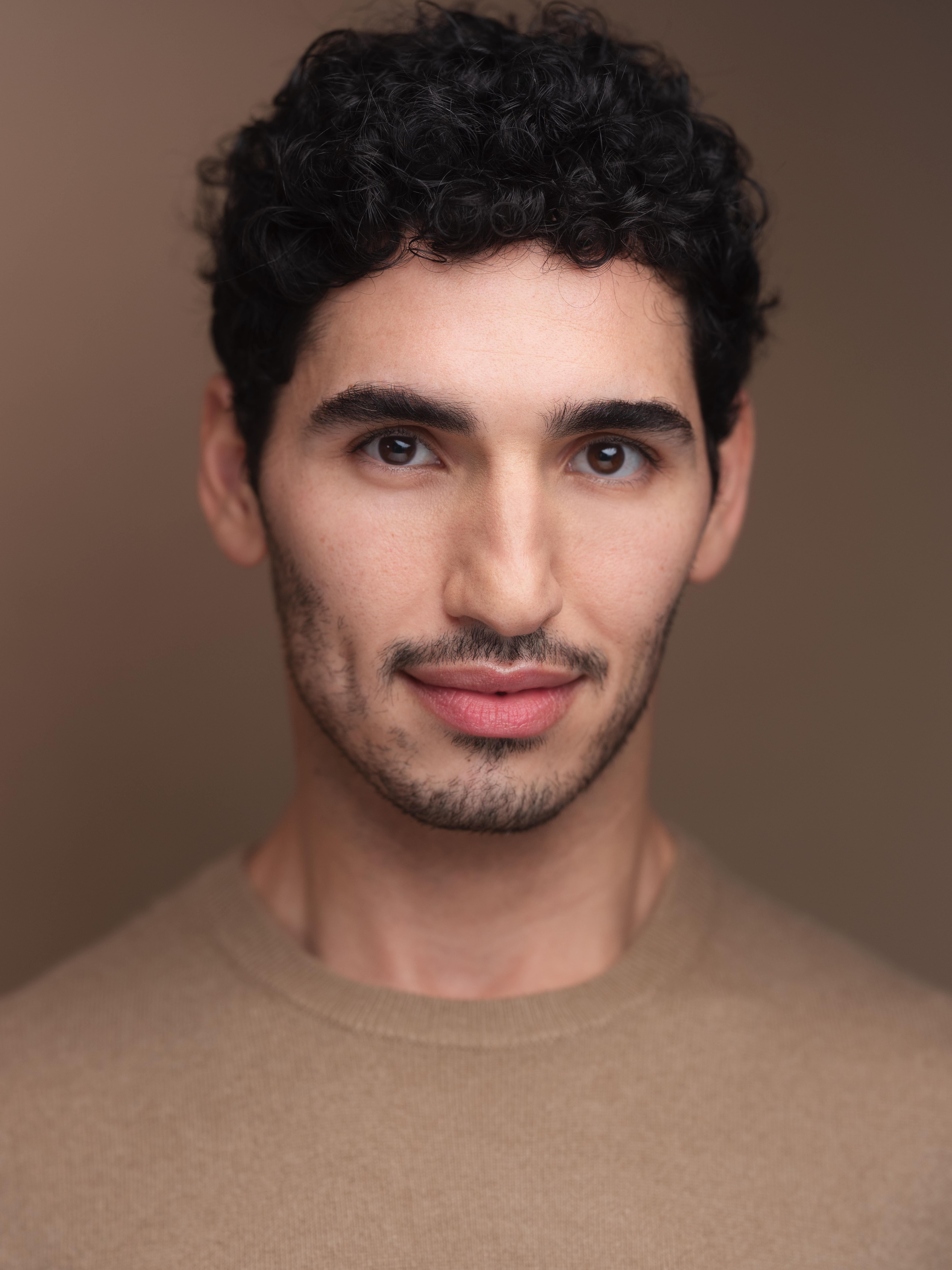actor Revon Yousif large photo