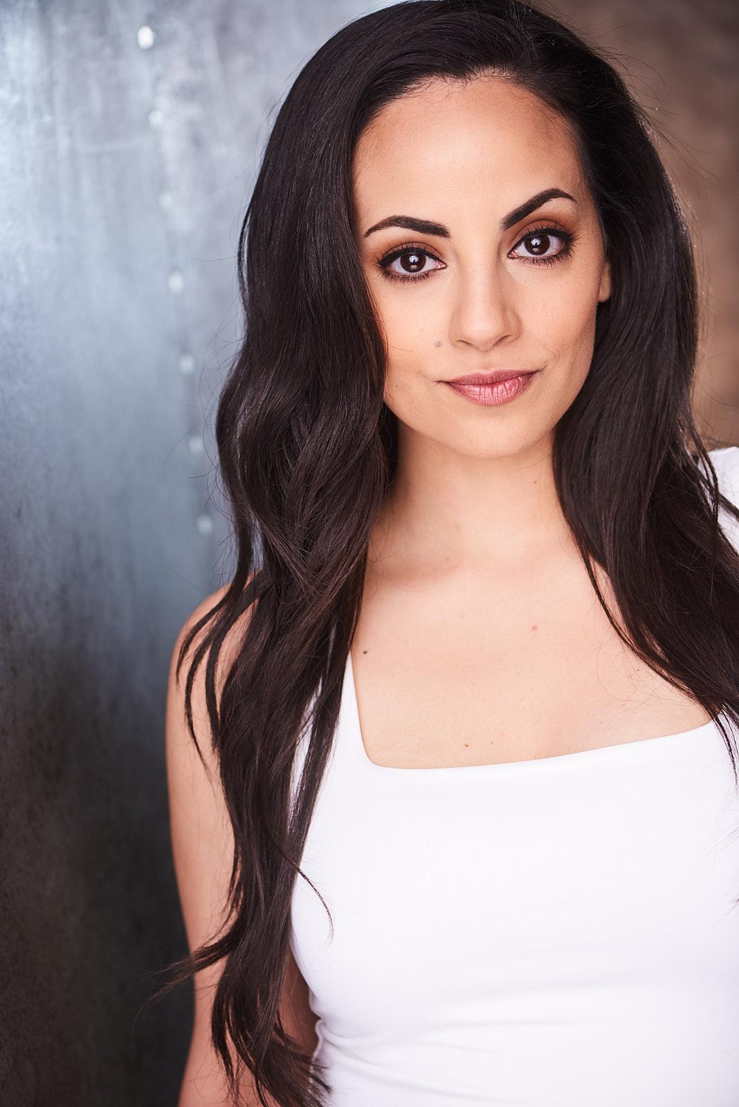 actor Sandra Saad large photo