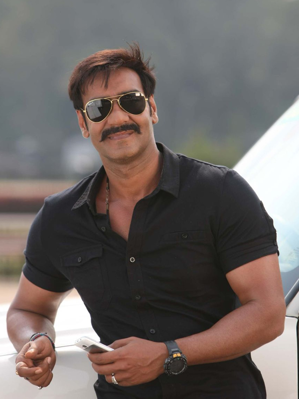 actor Ajay Devgn large photo