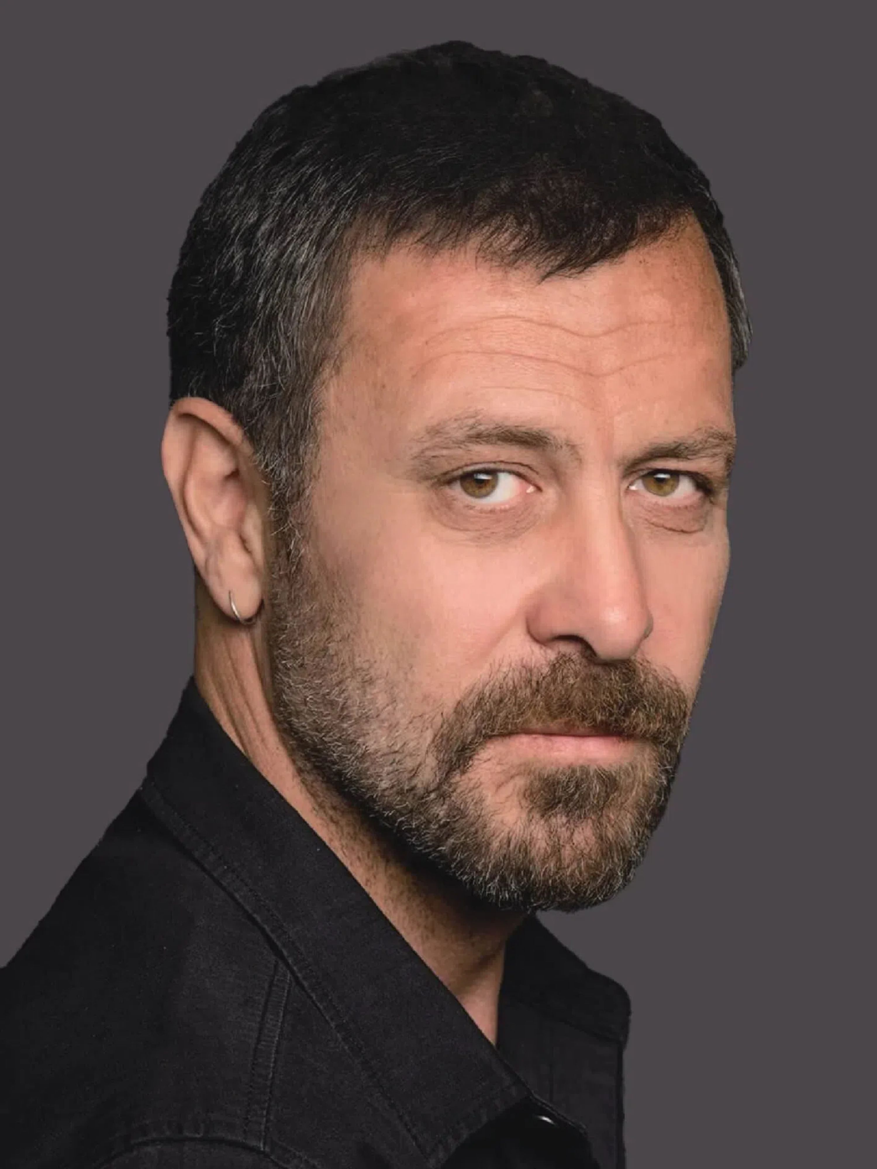 actor Nejat Isler large photo