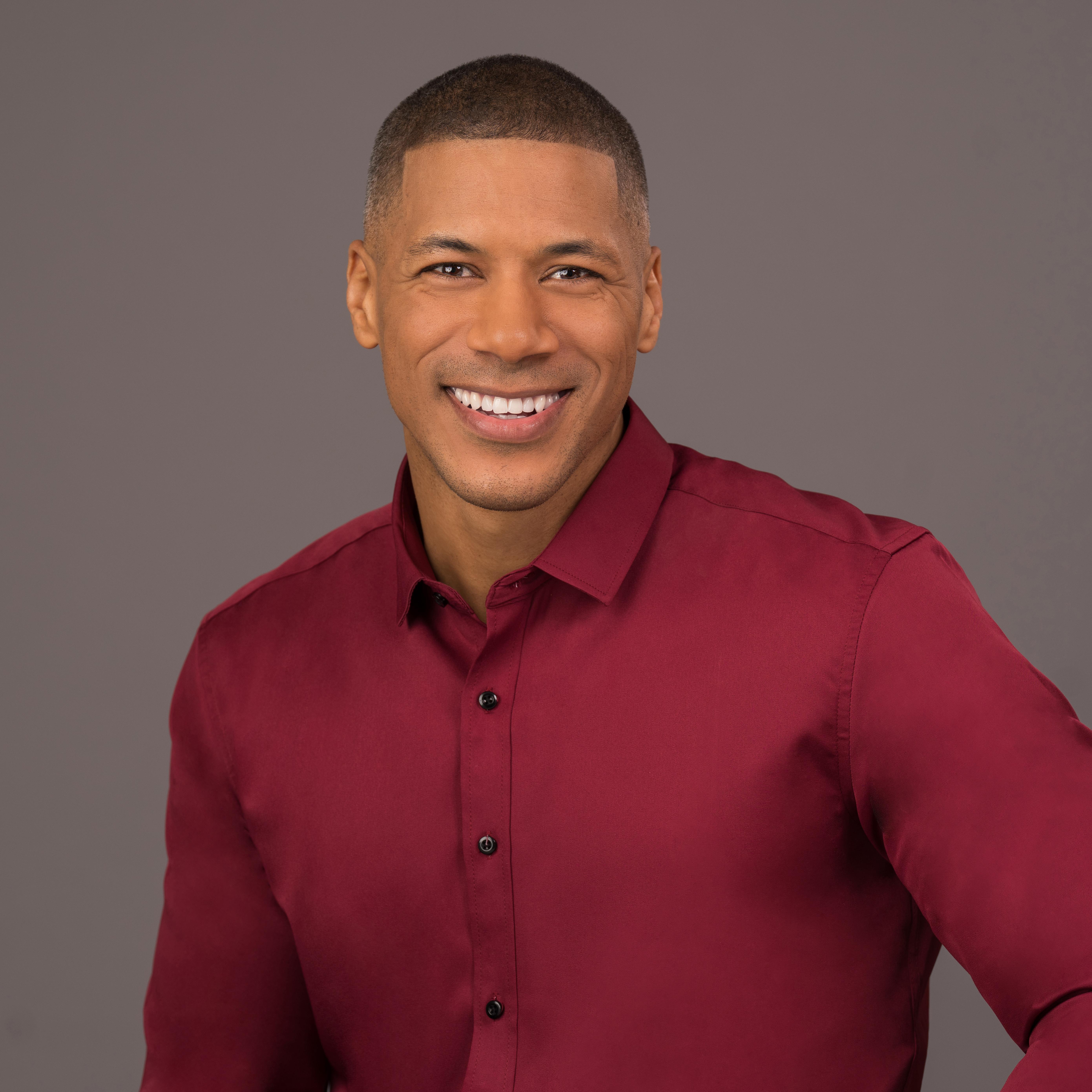actor Shannon Lanier large photo