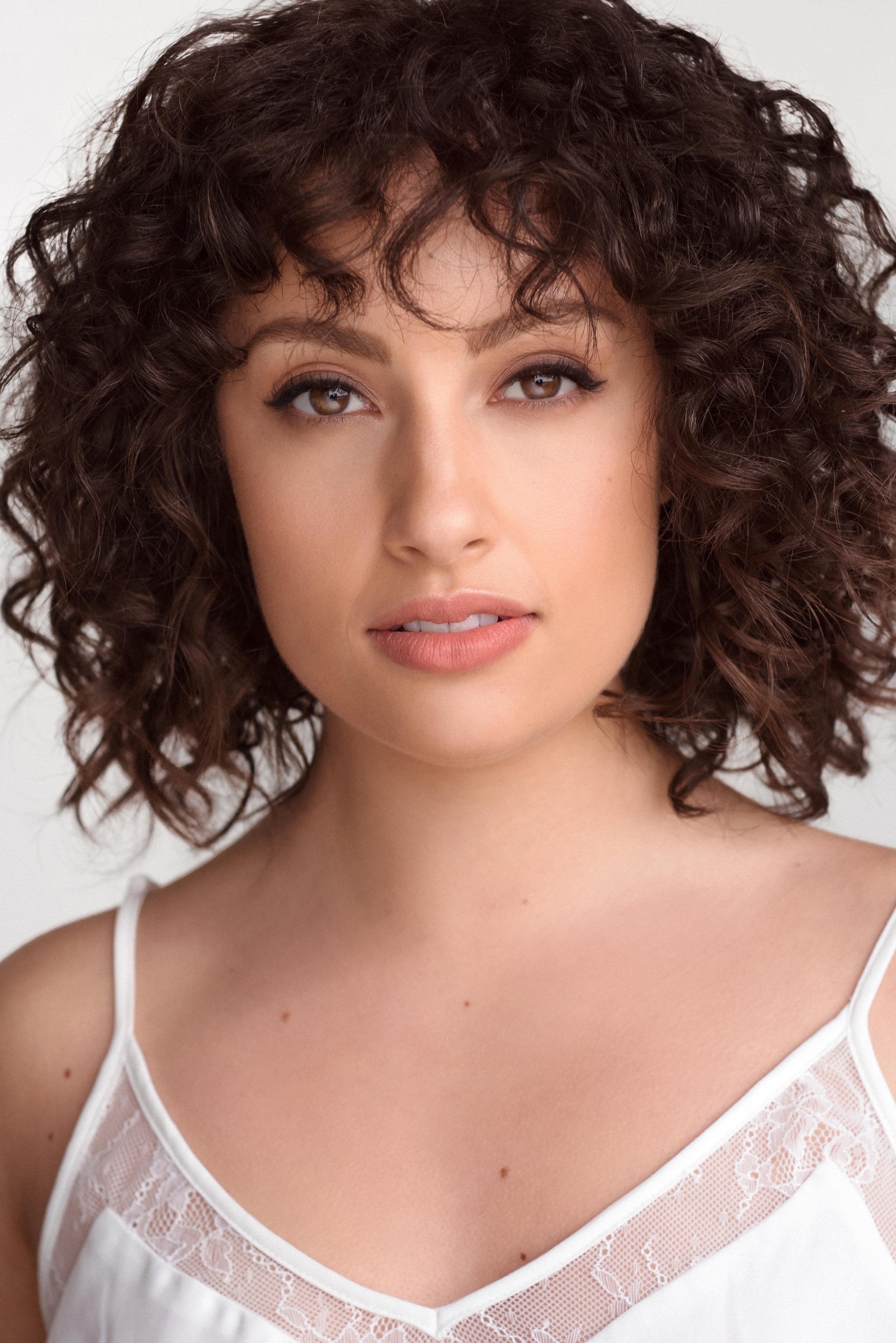 actor Cassandra Consiglio large photo