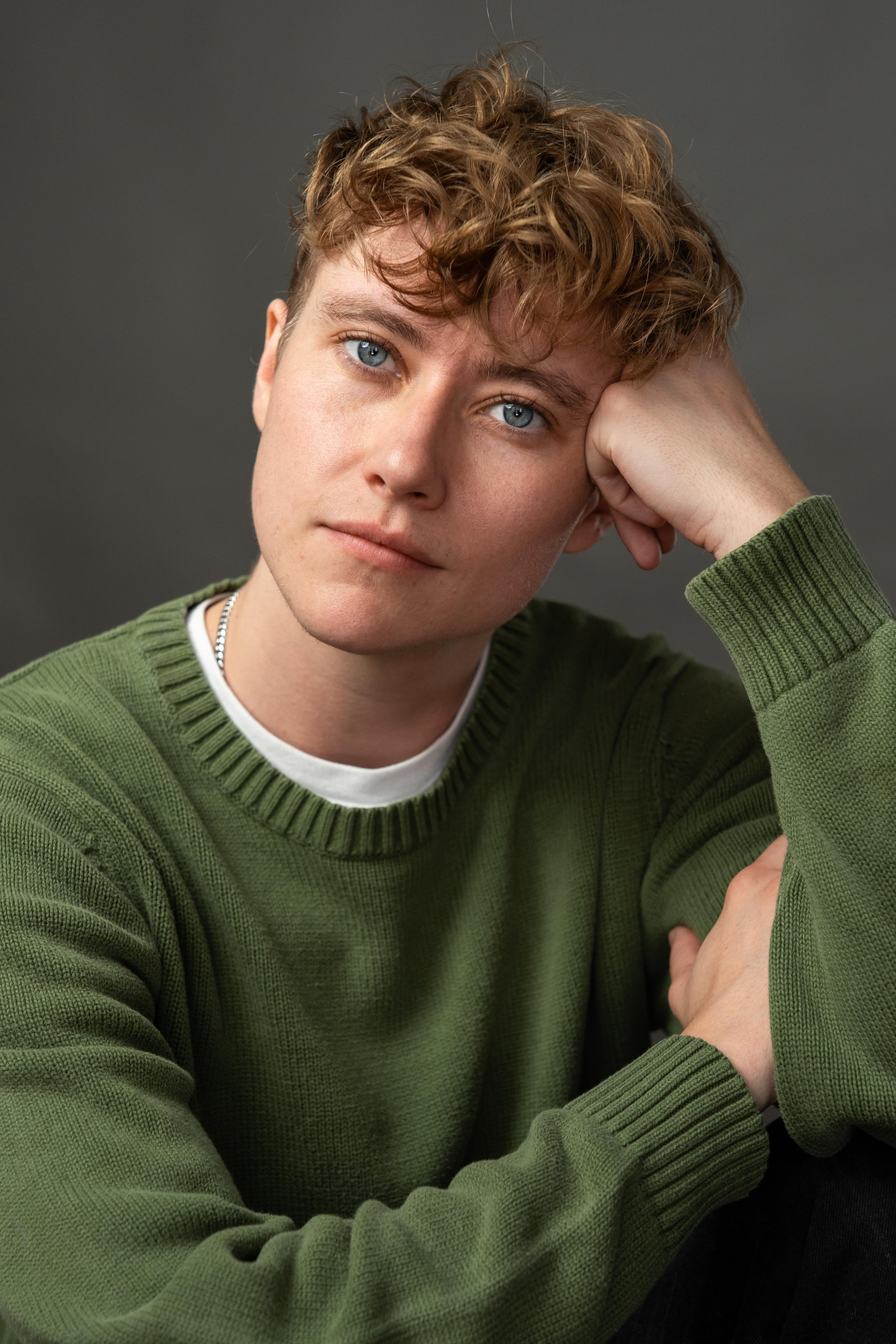 actor Amanda Ripley large photo