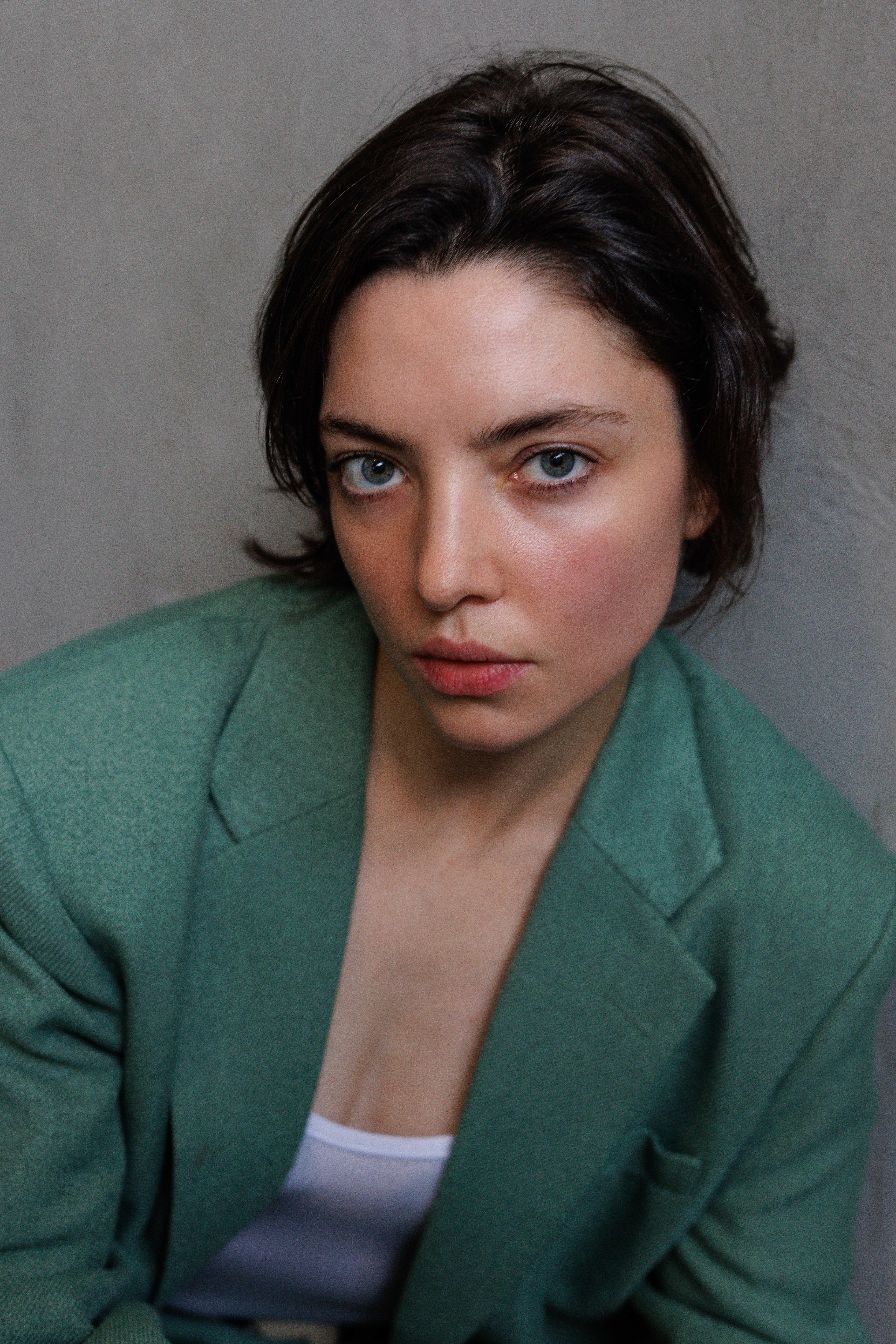 actor Amelia Bishop large photo
