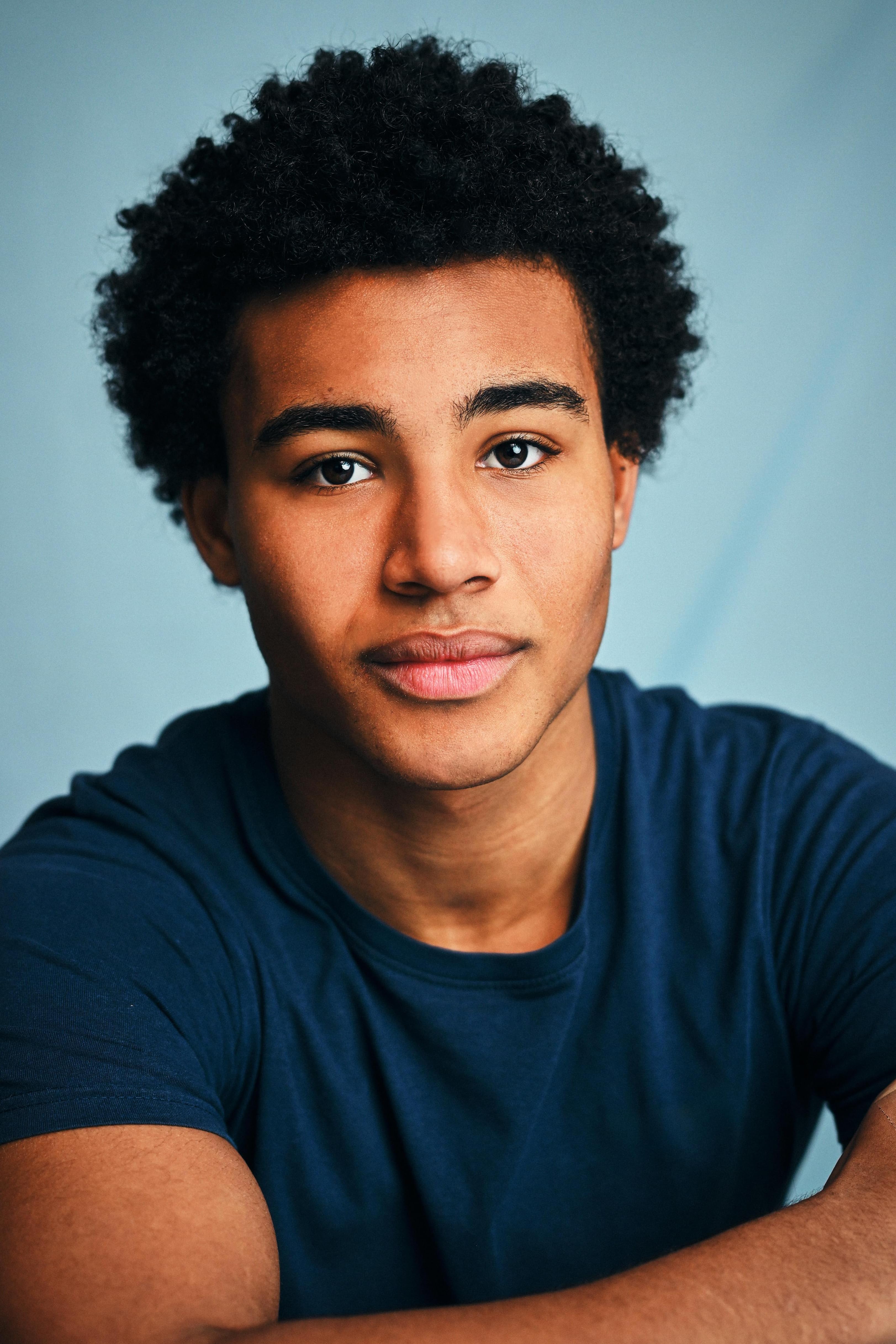 actor Lewis Pemberton large photo