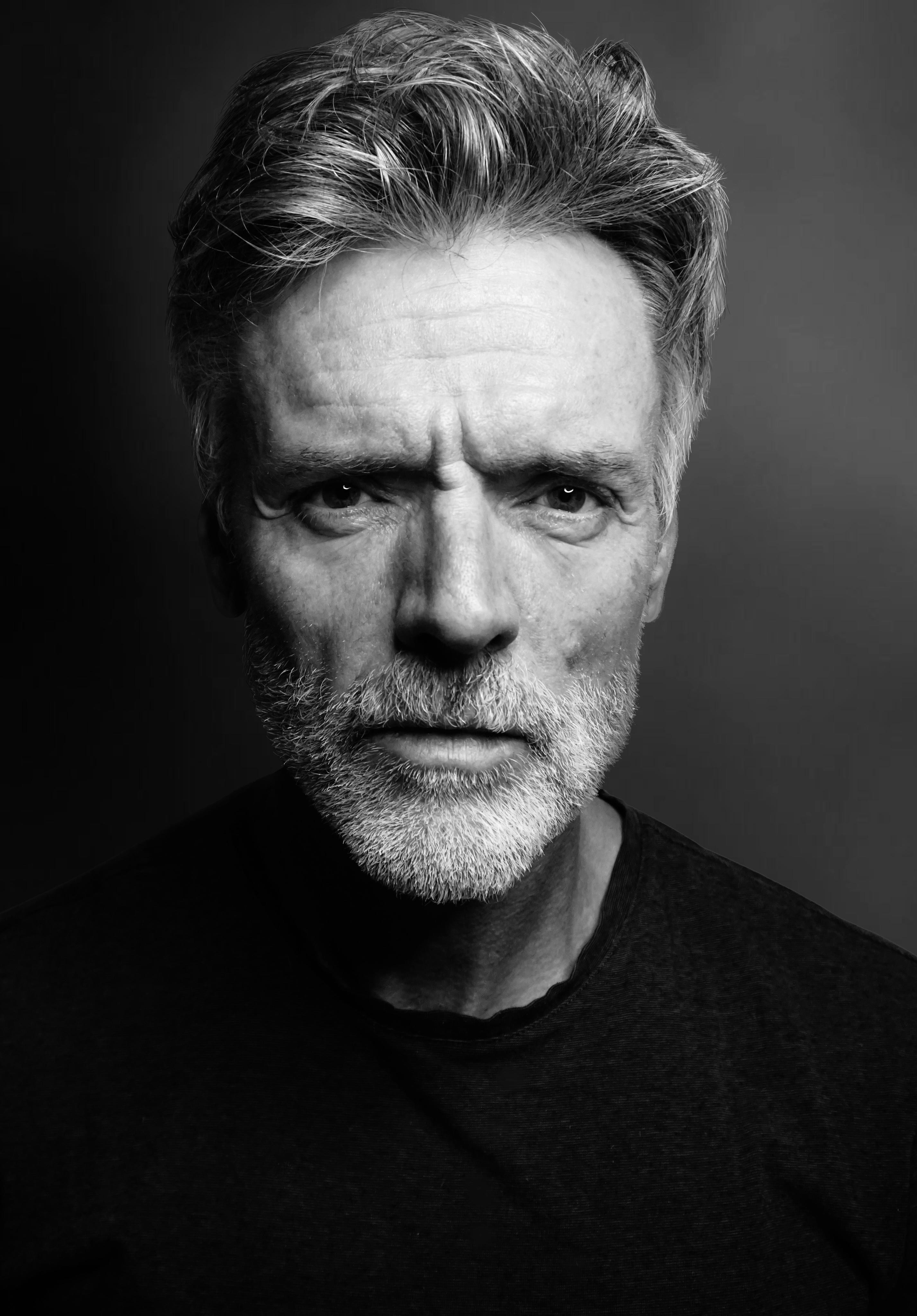 actor Richard Clothier large photo